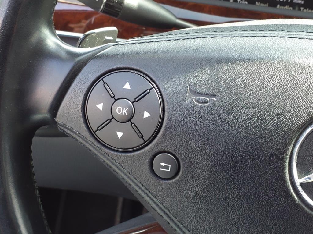 Mercedes-Benz S-Class S550 4-MATIC 2012