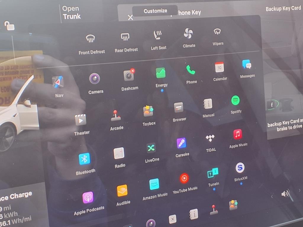 Tesla Model 3 photo 15