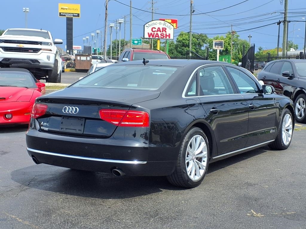 Audi A8 3.0 Sedan L quattro Tiptronic 2013 Audi A8 3.0 Sedan L quattro Tiptronic 2013