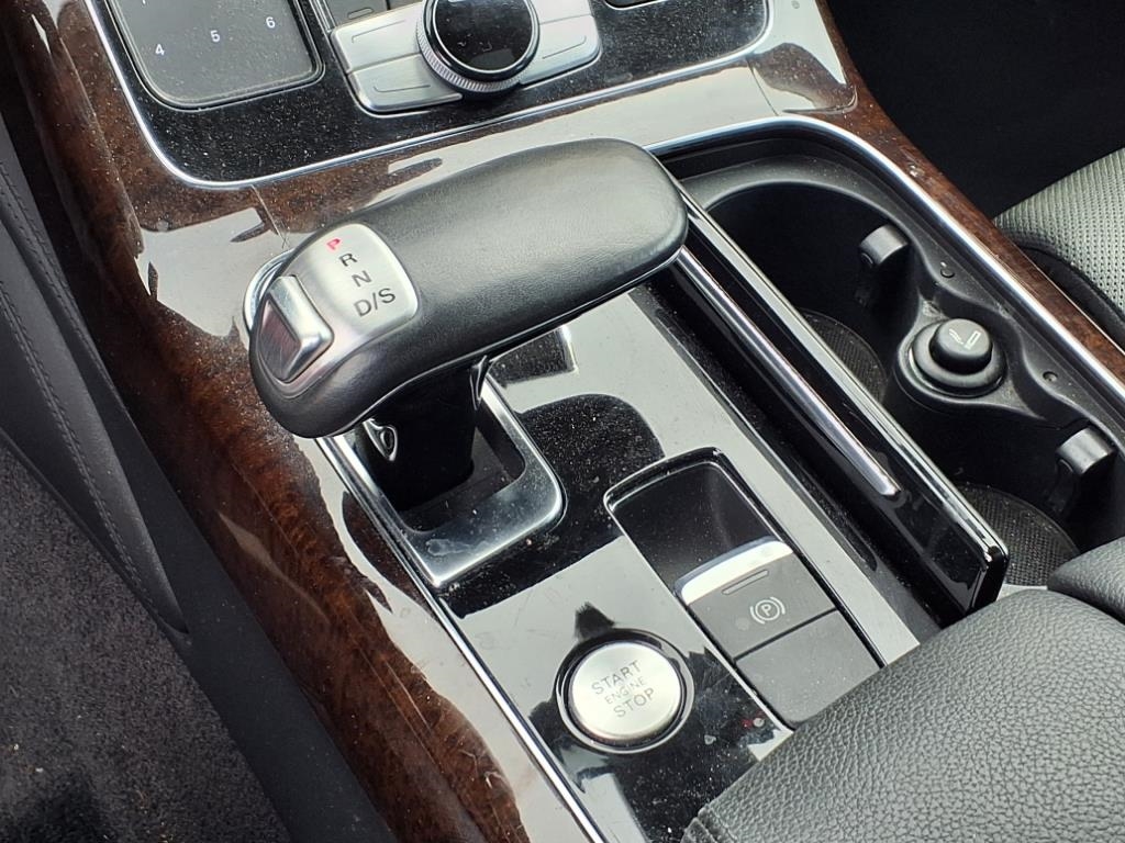 Audi A8 3.0 Sedan L quattro Tiptronic 2013 Audi A8 3.0 Sedan L quattro Tiptronic 2013