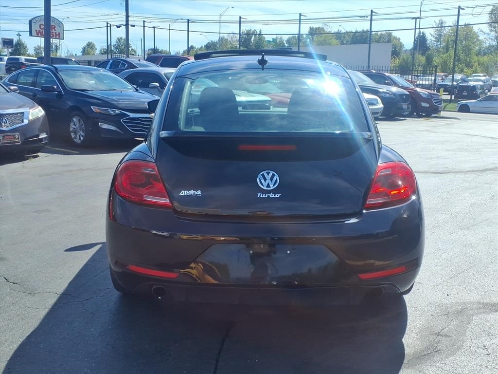 Volkswagen Beetle 2.0T Turbo 2014