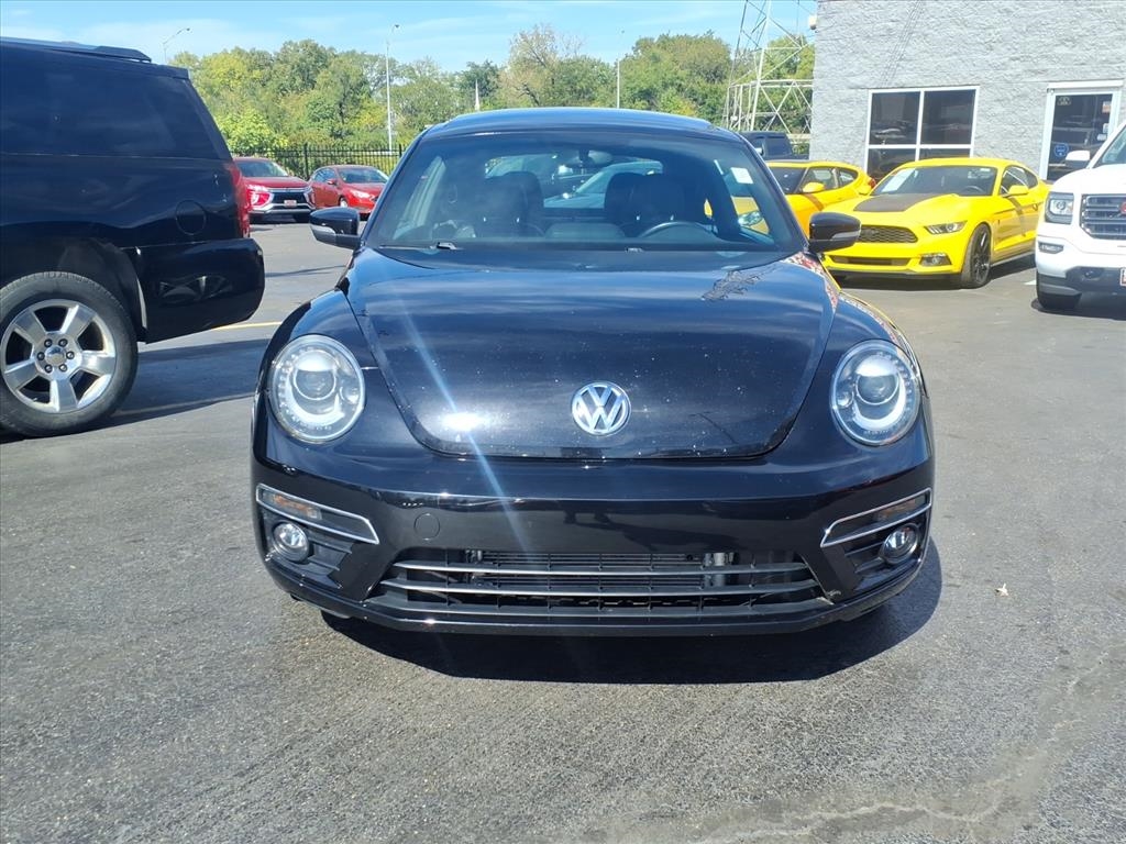 Volkswagen Beetle 2.0T Turbo 2014