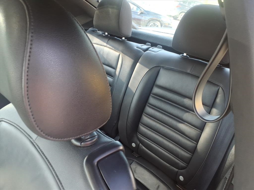 Volkswagen Beetle 2.0T Turbo 2014