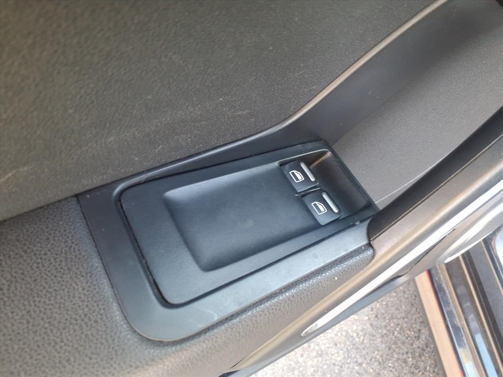 Volkswagen Beetle 2.0T Turbo 2014