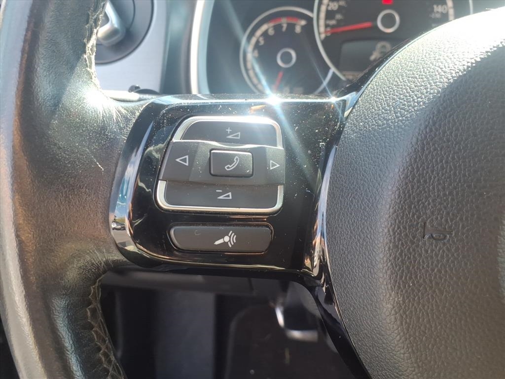 Volkswagen Beetle 2.0T Turbo 2014