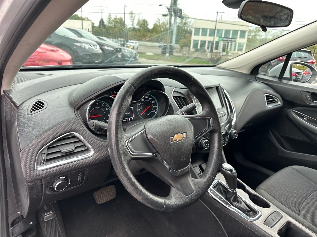 Chevrolet Cruze LS Auto 2017