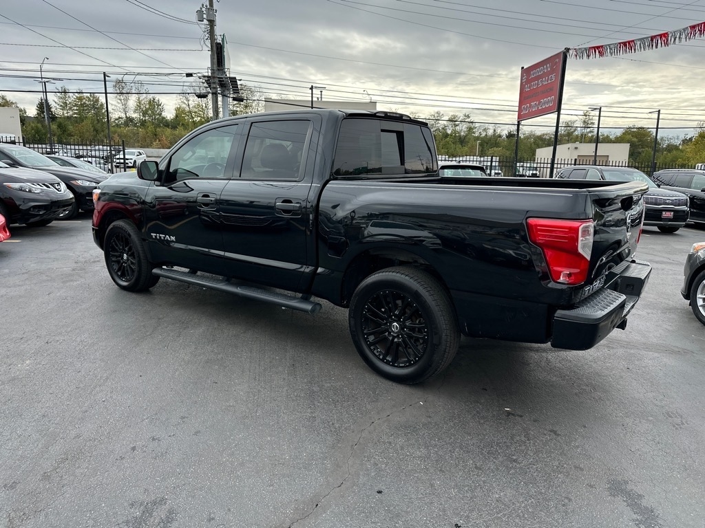 Nissan Titan S Crew Cab 4WD 2021