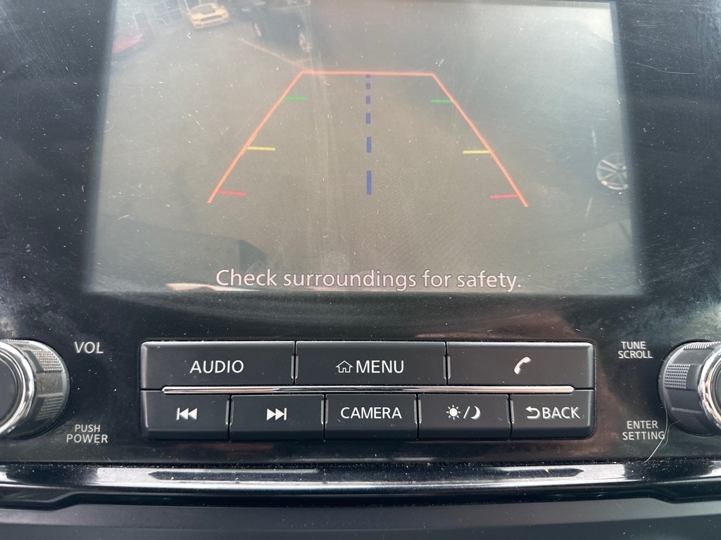 Nissan Titan S Crew Cab 4WD 2021