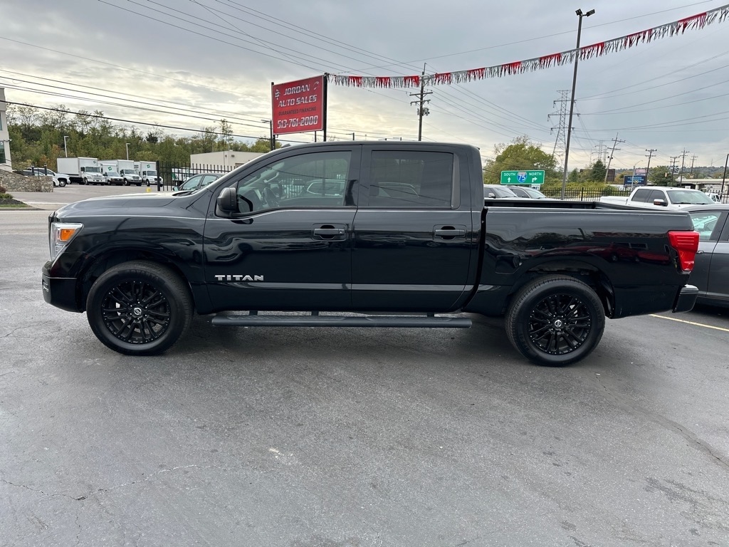 Nissan Titan S Crew Cab 4WD 2021