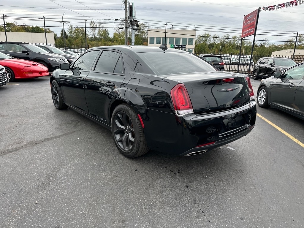 Chrysler 300 S V6 RWD 2021