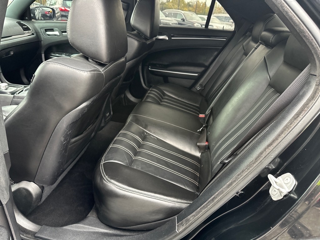 Chrysler 300 S V6 RWD 2021