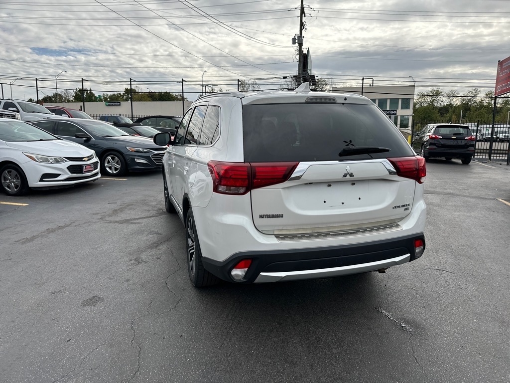 Mitsubishi Outlander SEL AWD 2018
