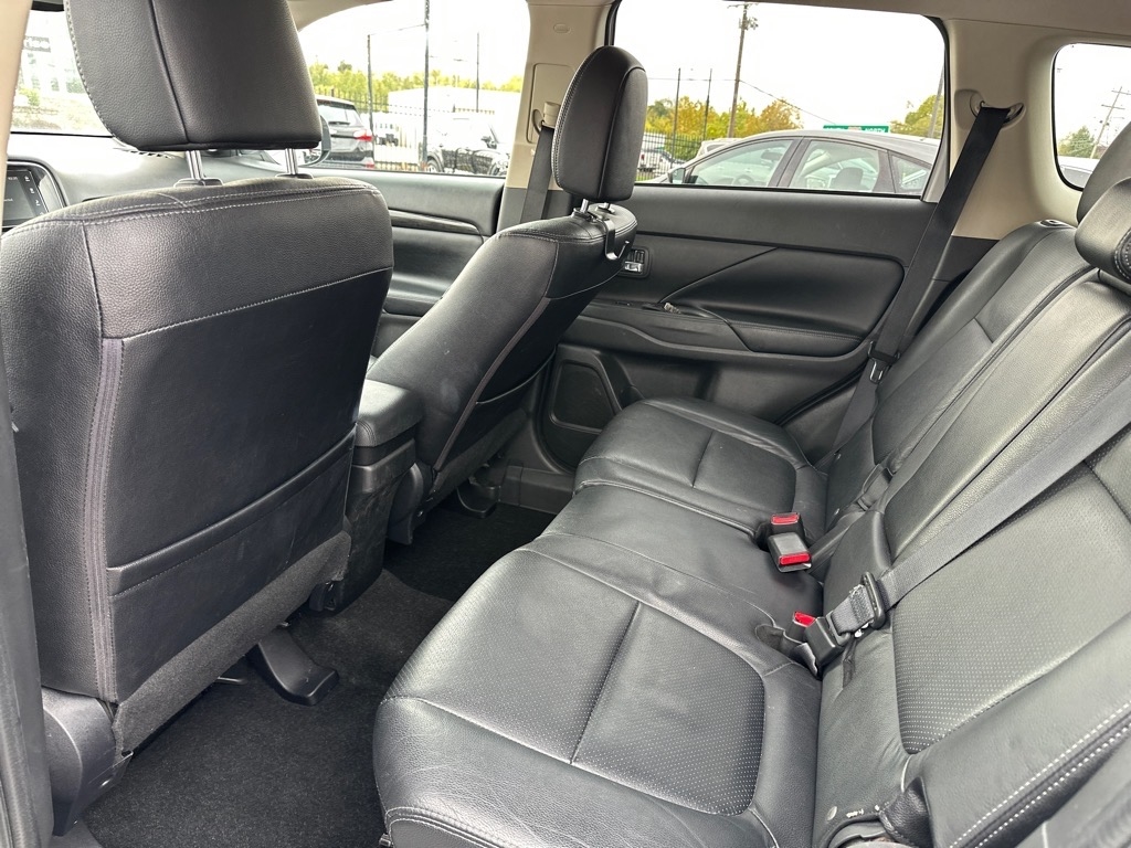 Mitsubishi Outlander SEL AWD 2018