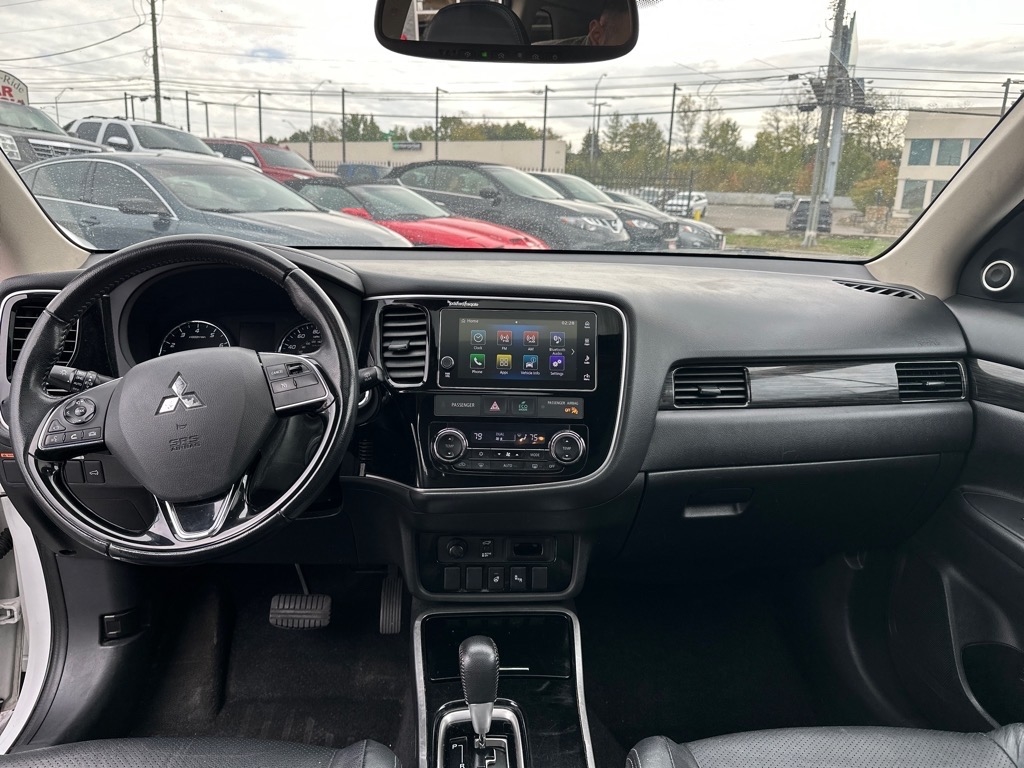 Mitsubishi Outlander SEL AWD 2018