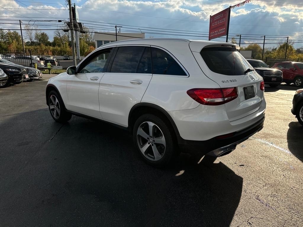 Mercedes-Benz GLC-Class GLC300 2016