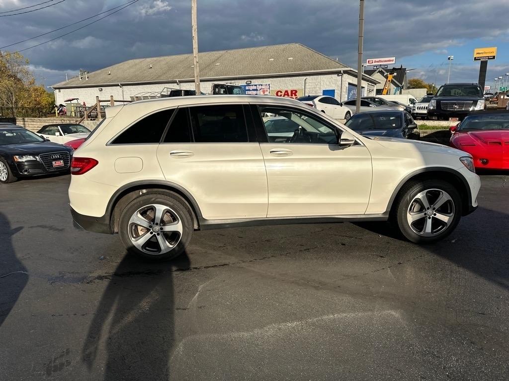 Mercedes-Benz GLC-Class GLC300 2016