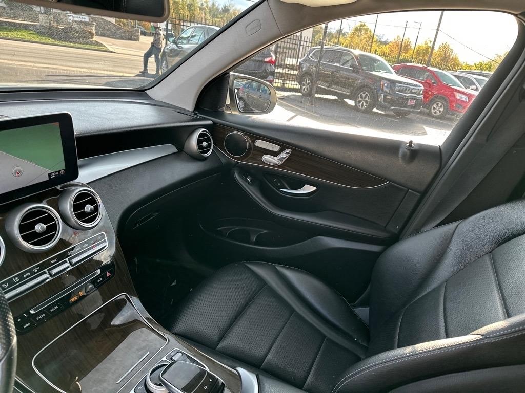 Mercedes-Benz GLC-Class GLC300 2016