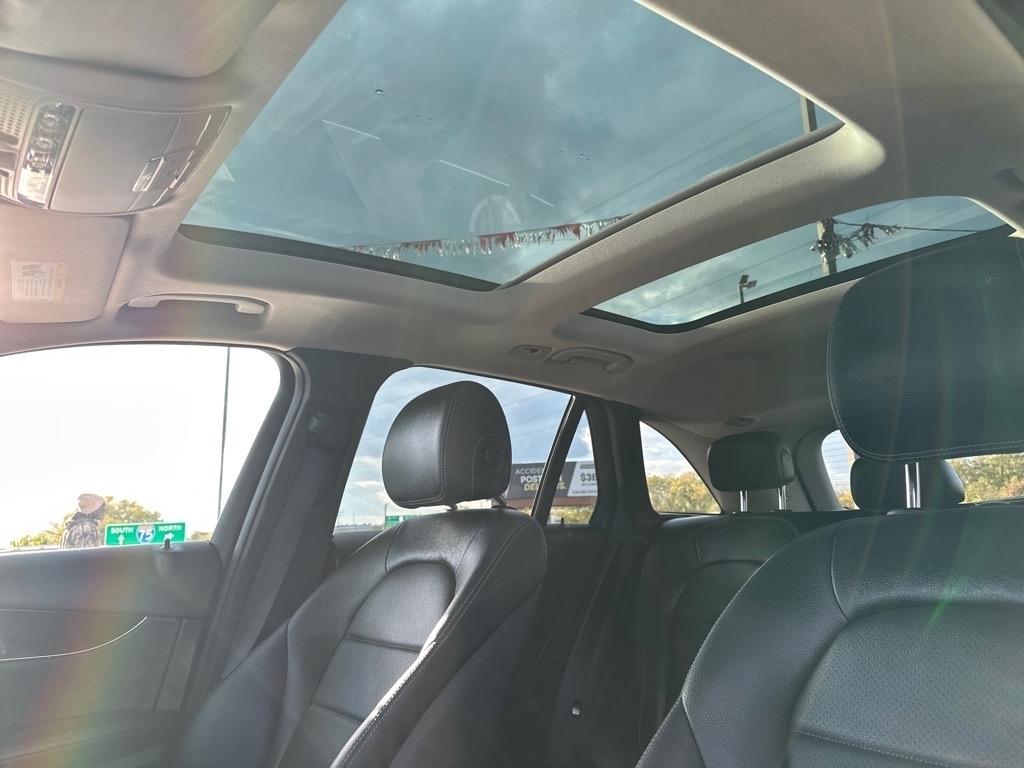 Mercedes-Benz GLC-Class GLC300 2016