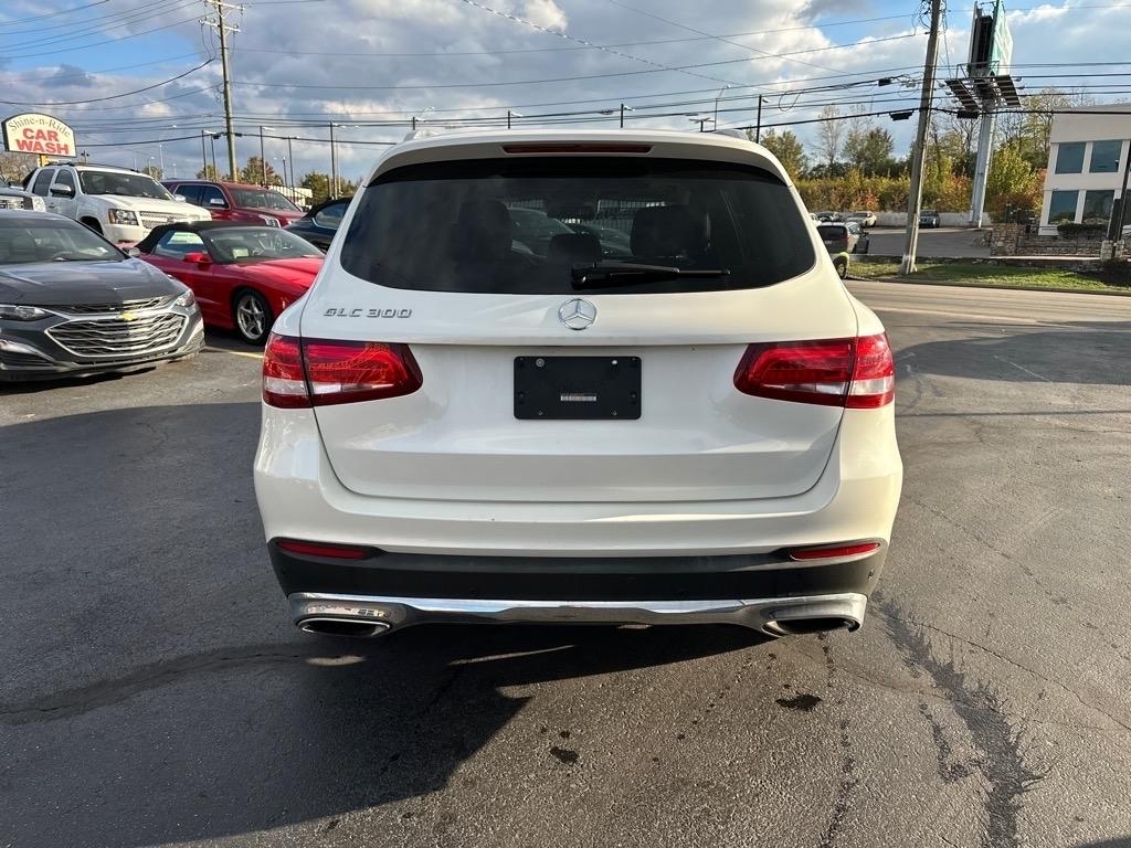 Mercedes-Benz GLC-Class GLC300 2016