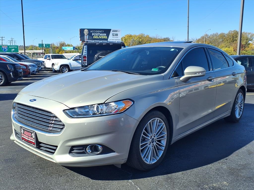 Ford Fusion SE 2015