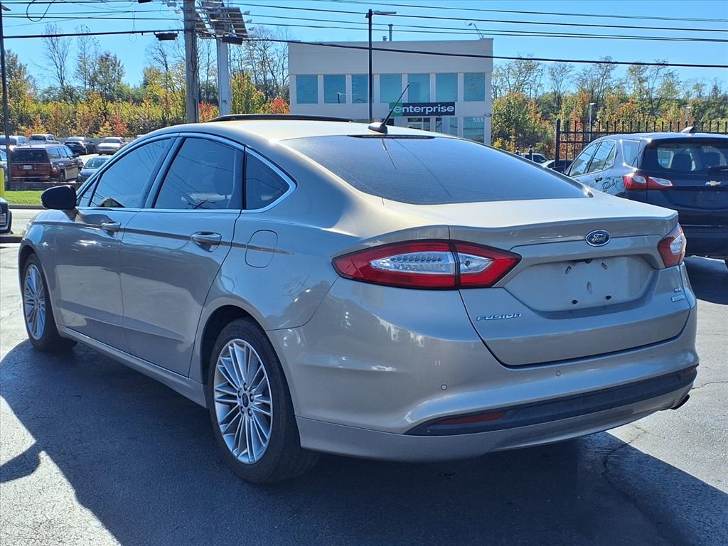 Ford Fusion SE 2015