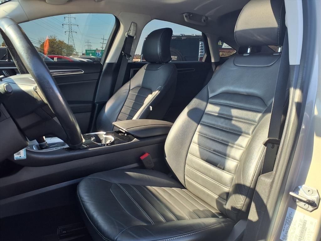 Ford Fusion SE 2015