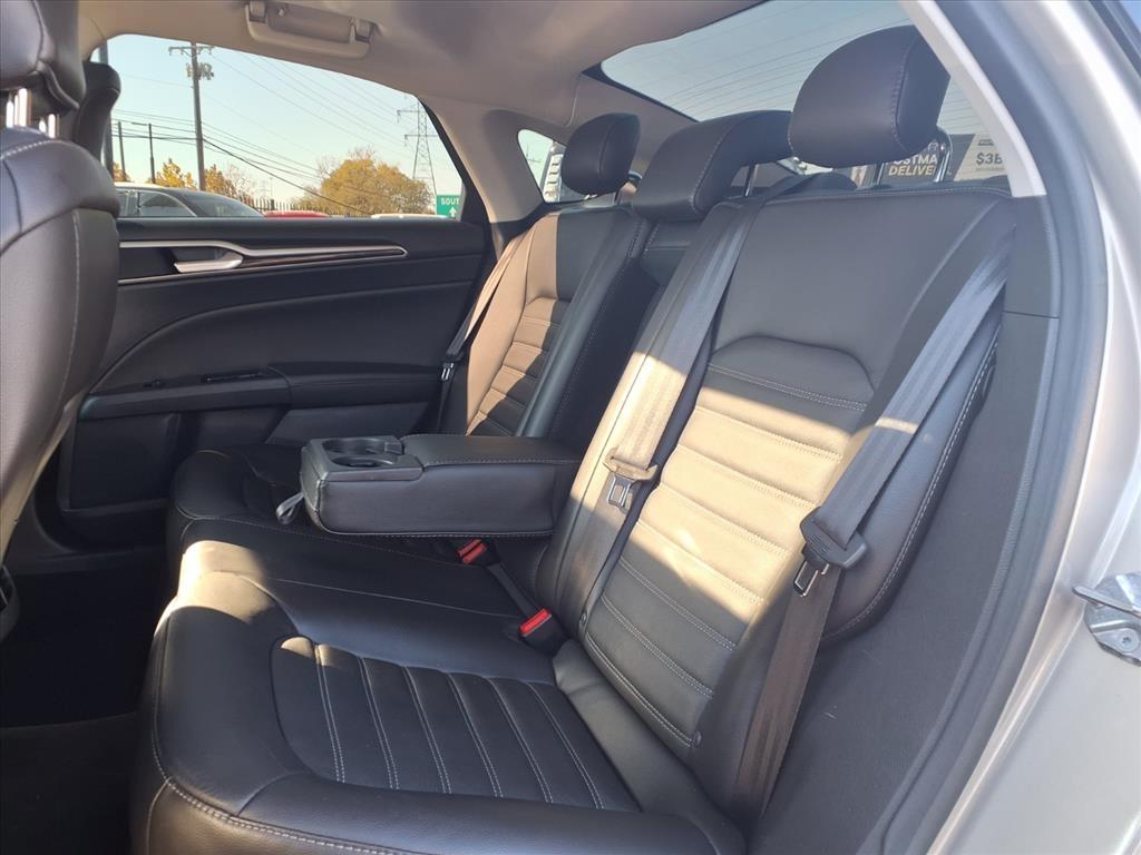 Ford Fusion SE 2015