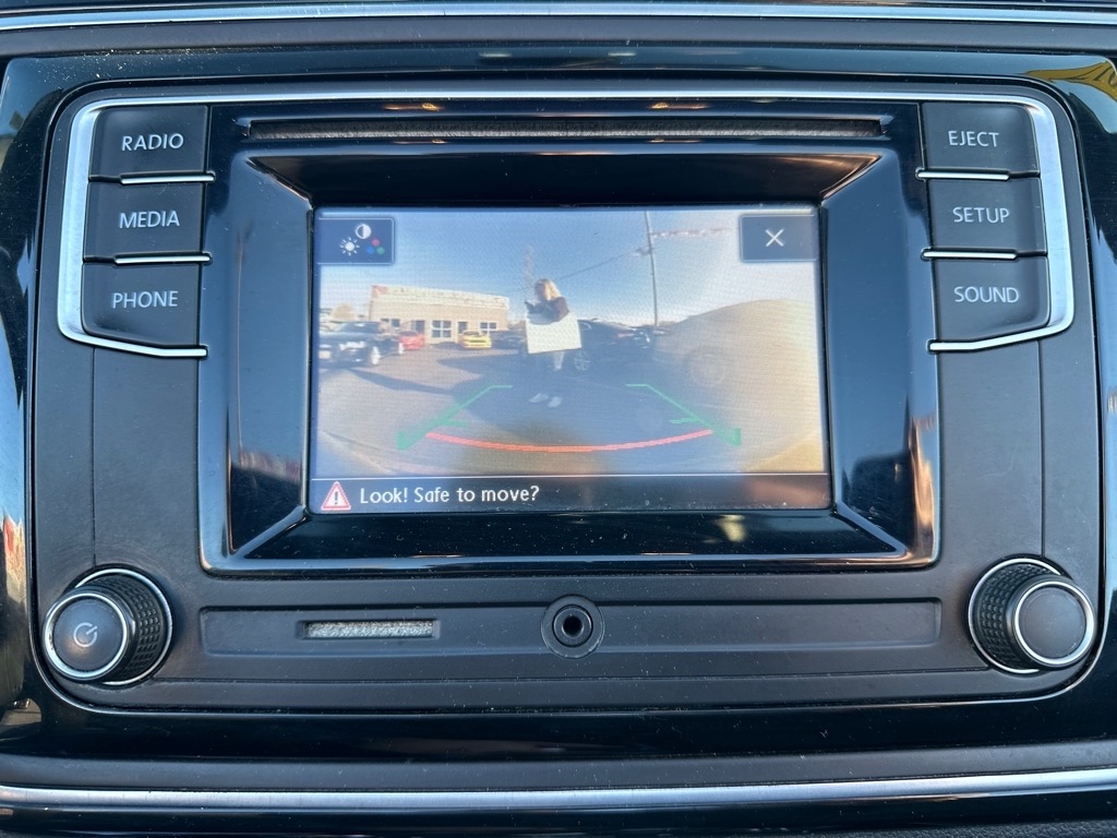 Volkswagen Beetle 1.8T S Convertible 2017