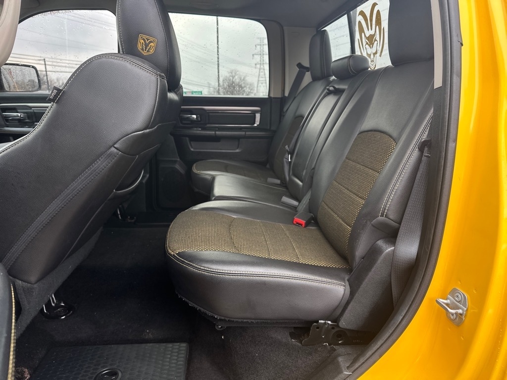 RAM 1500 Sport Crew Cab SWB 4WD 2016