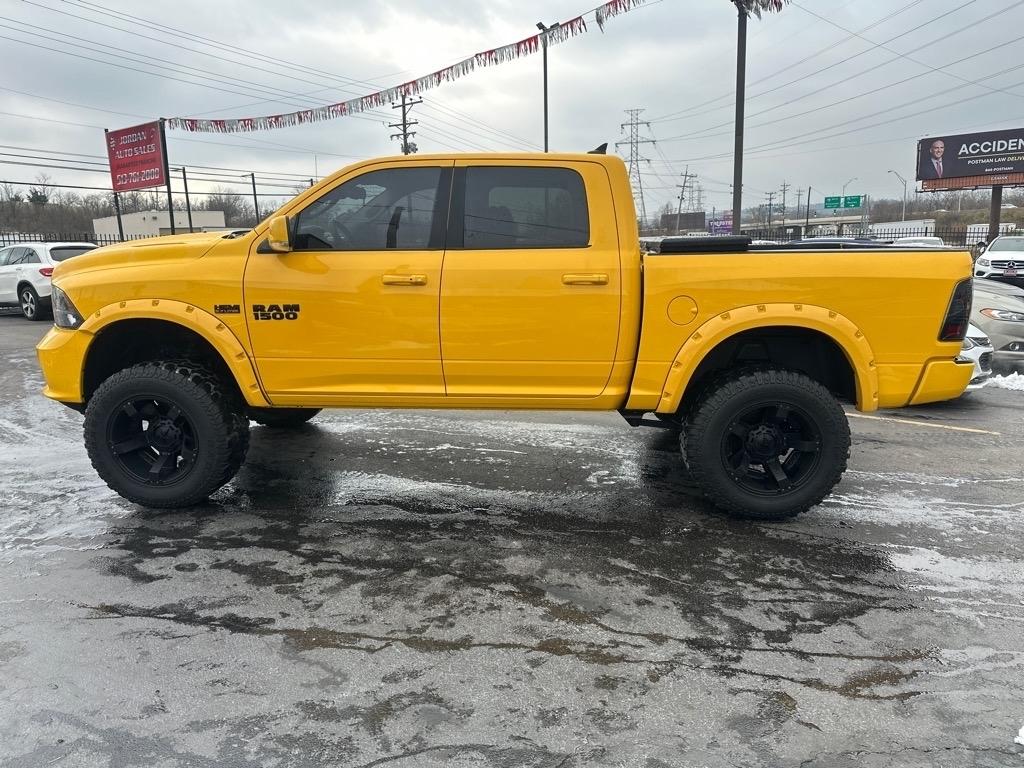 RAM 1500 Sport Crew Cab SWB 4WD 2016