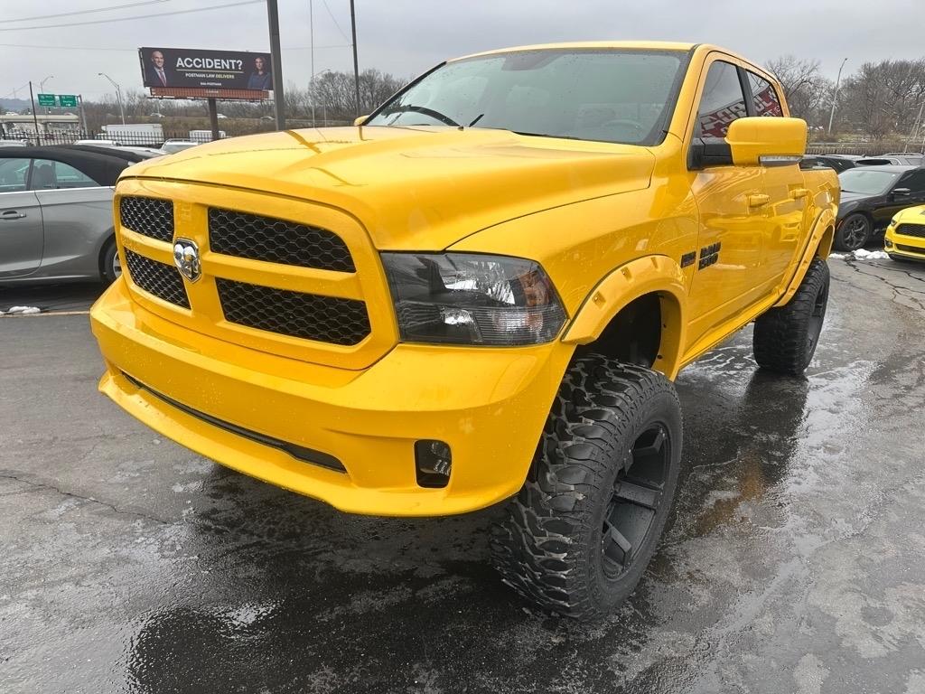 RAM 1500 Sport Crew Cab SWB 4WD 2016