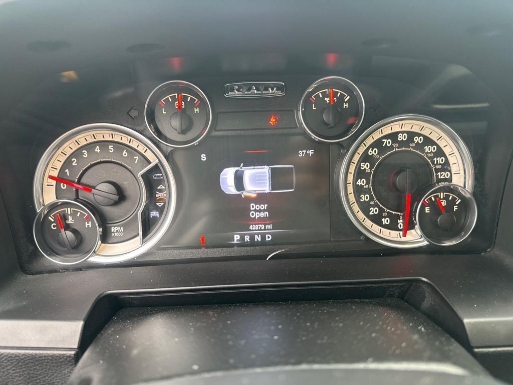 RAM 1500 Sport Crew Cab SWB 4WD 2016