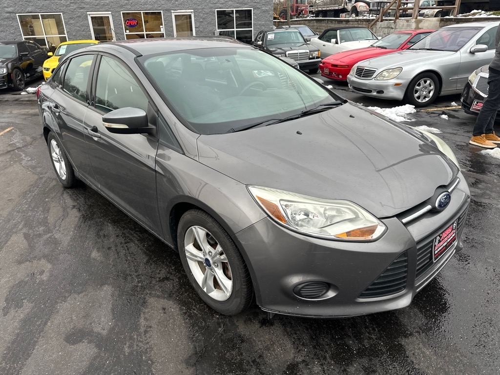 Ford Focus SE Sedan 2014