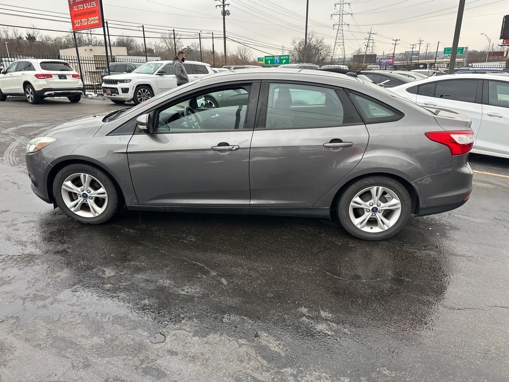 Ford Focus SE Sedan 2014