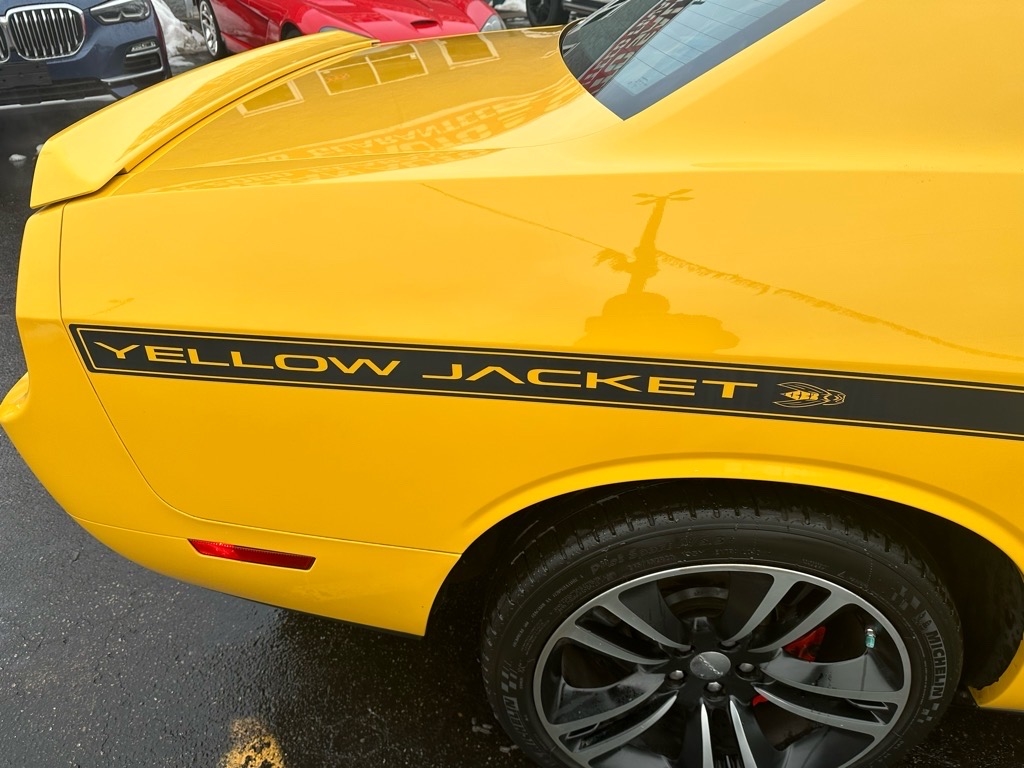 Dodge Challenger SRT8 2012