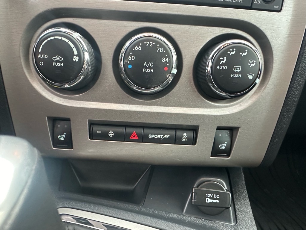 Dodge Challenger SRT8 2012