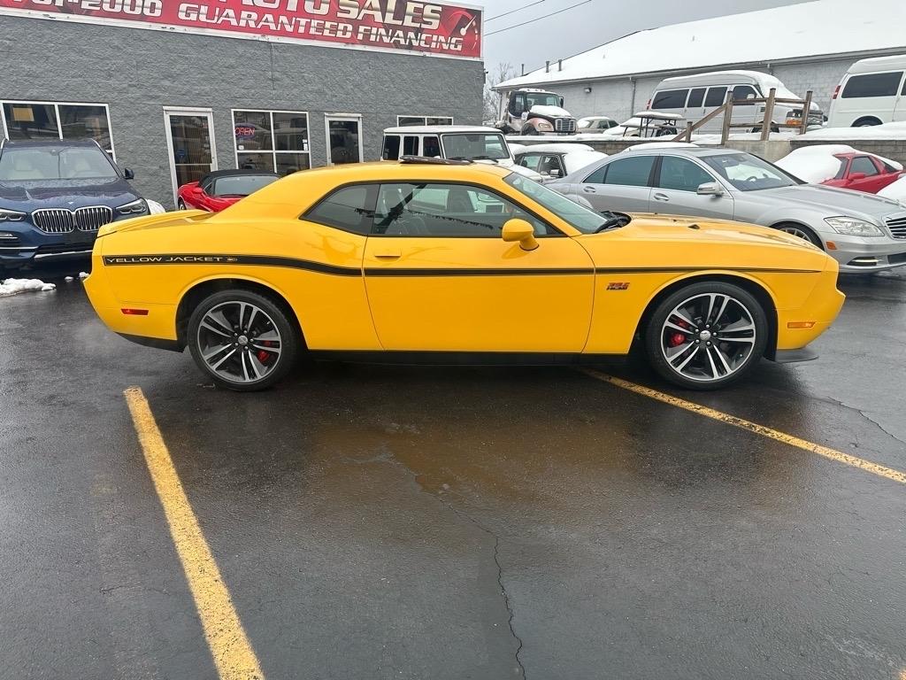 Dodge Challenger SRT8 2012