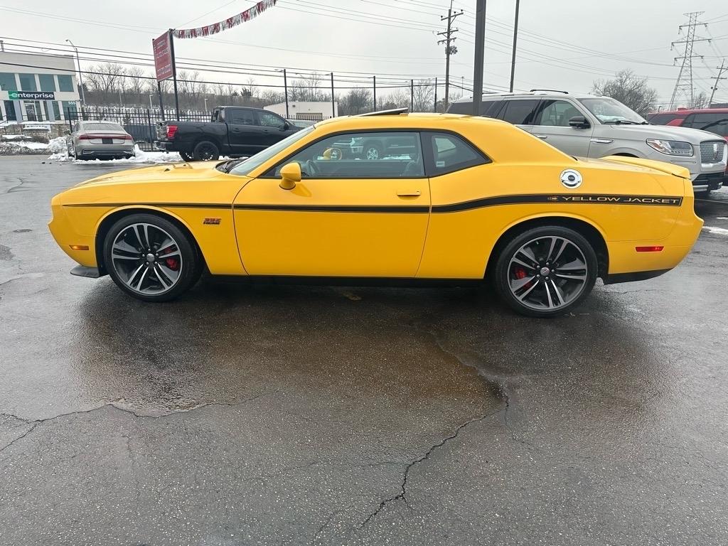 Dodge Challenger SRT8 2012