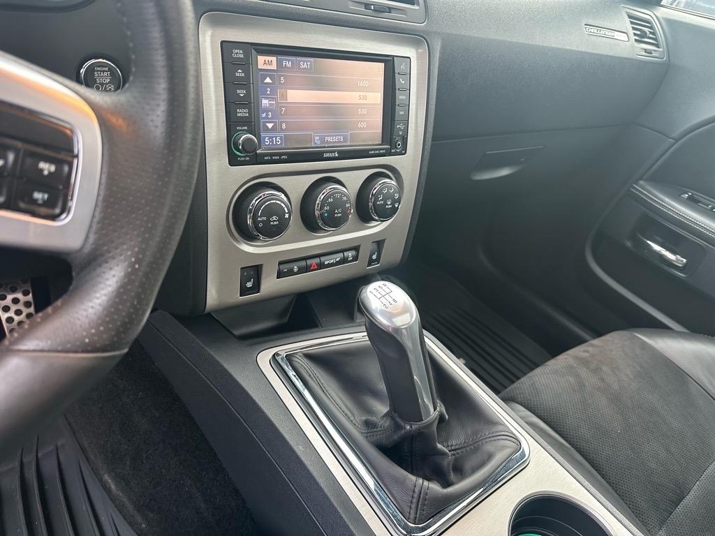 Dodge Challenger SRT8 2012