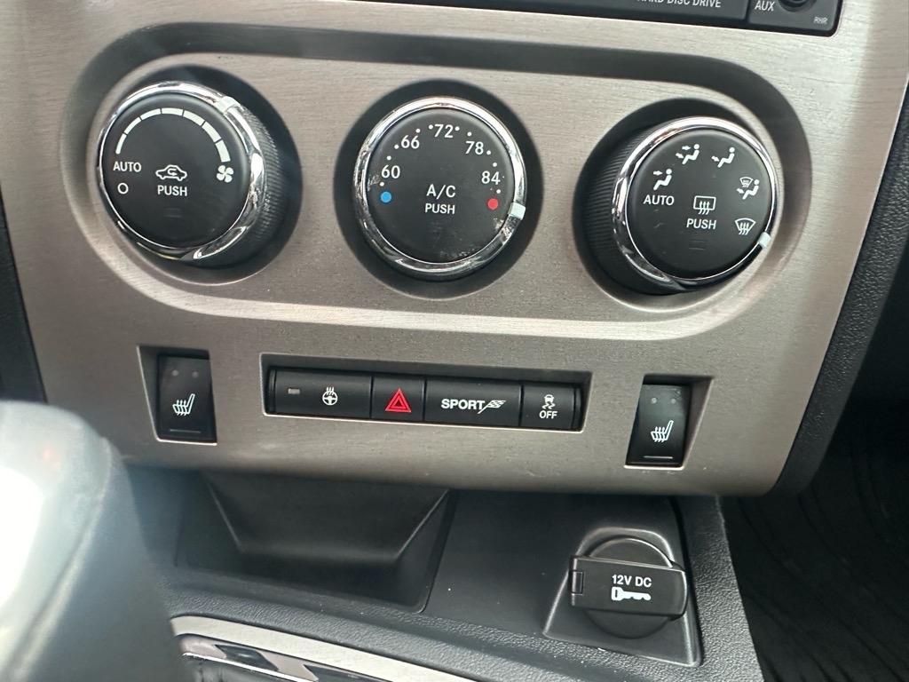 Dodge Challenger SRT8 2012