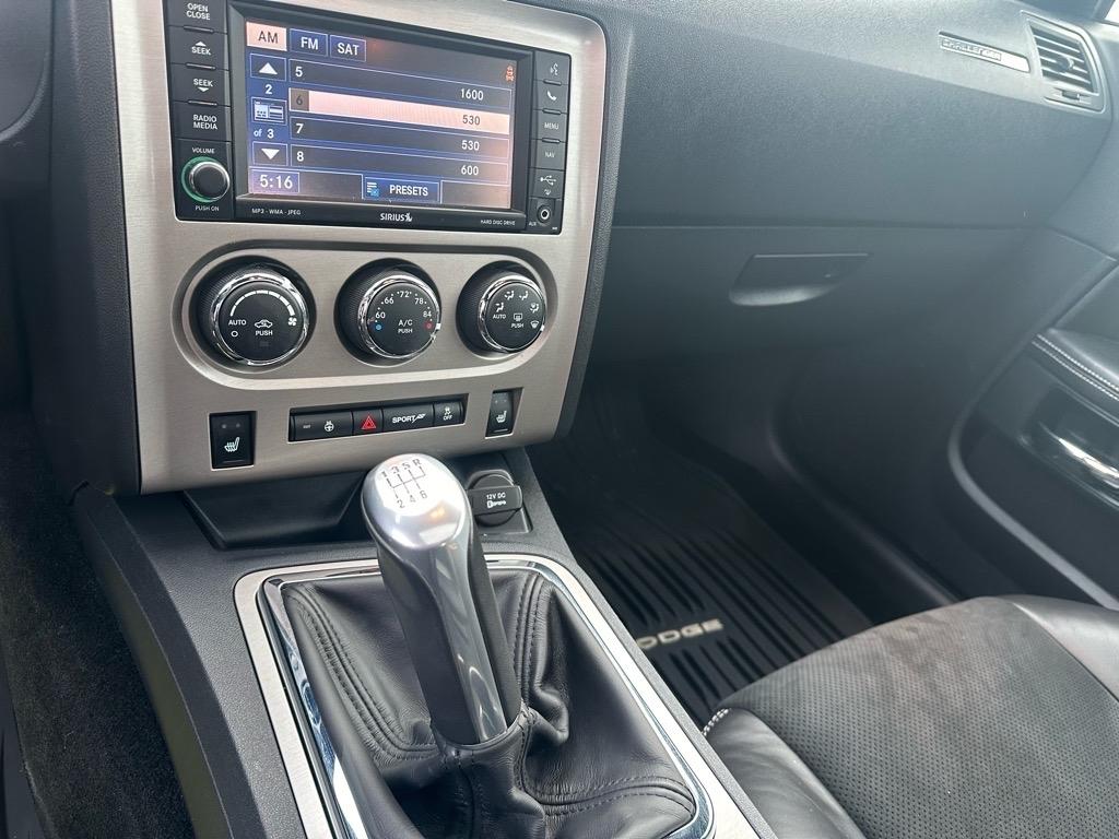 Dodge Challenger SRT8 2012