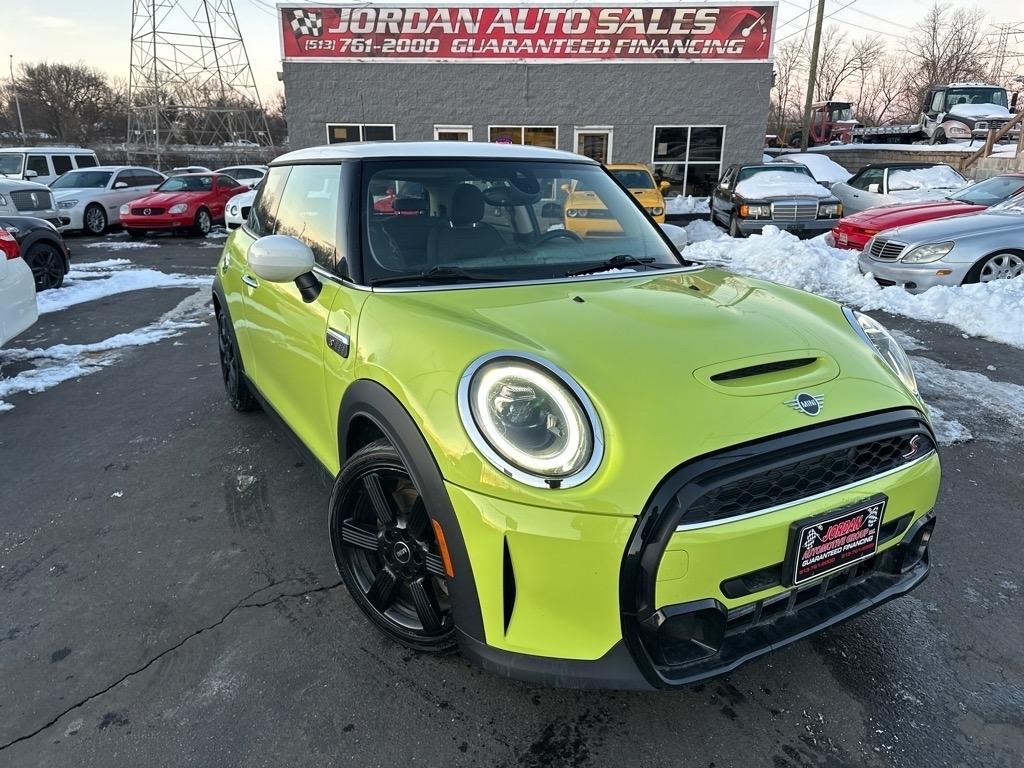 2023 MINI Cooper Cooper S 3 Door's photo