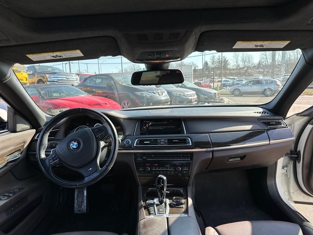 BMW Alpina B7 LWB xDrive 2015