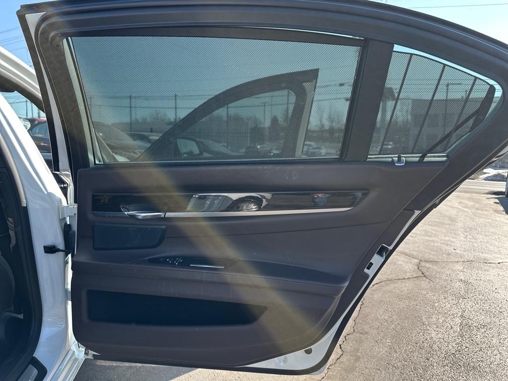 BMW Alpina B7 LWB xDrive 2015