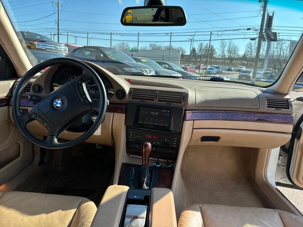 BMW 7-Series 740iL 2001