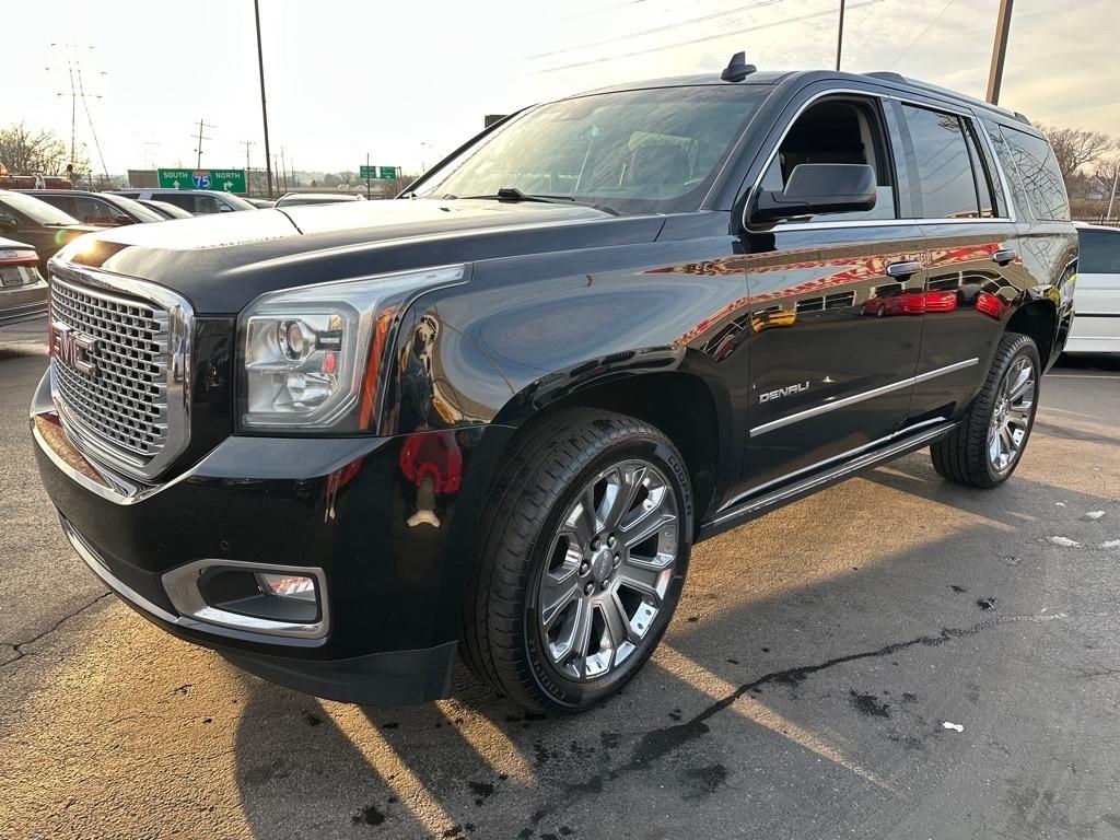 GMC Yukon Denali 4WD 2015