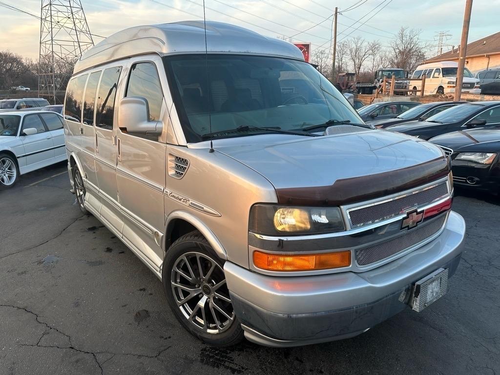 Chevrolet Express G1500 3LT RV 2011