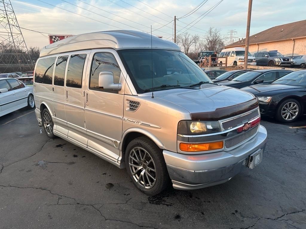 Chevrolet Express G1500 3LT RV 2011