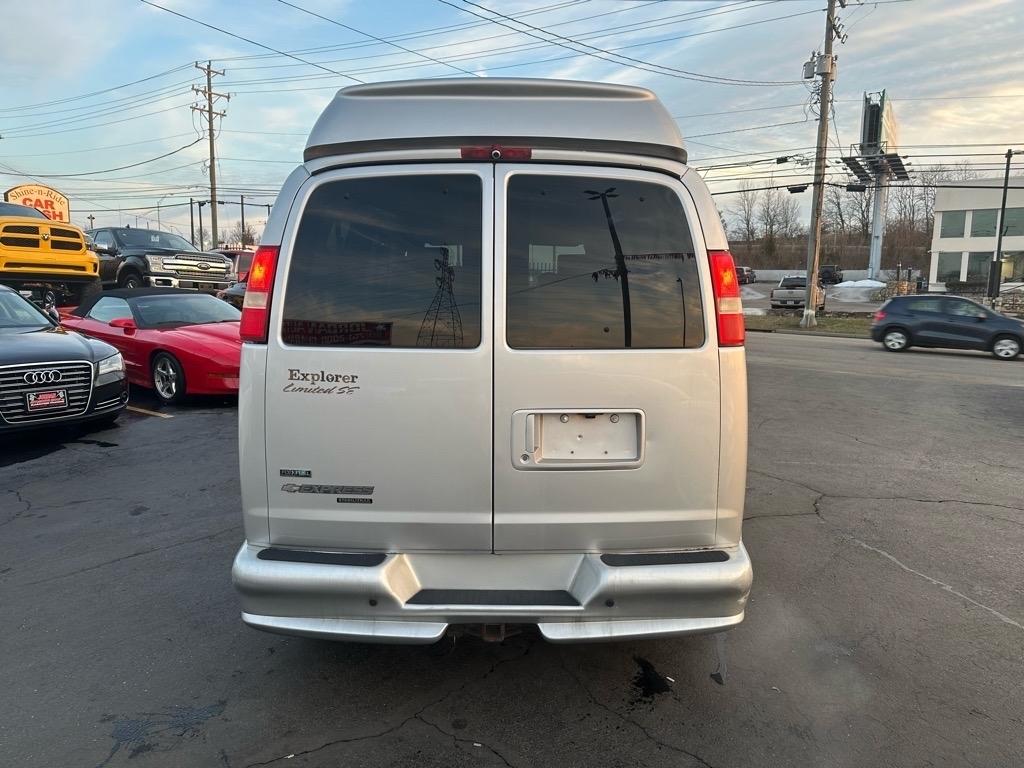Chevrolet Express G1500 3LT RV 2011
