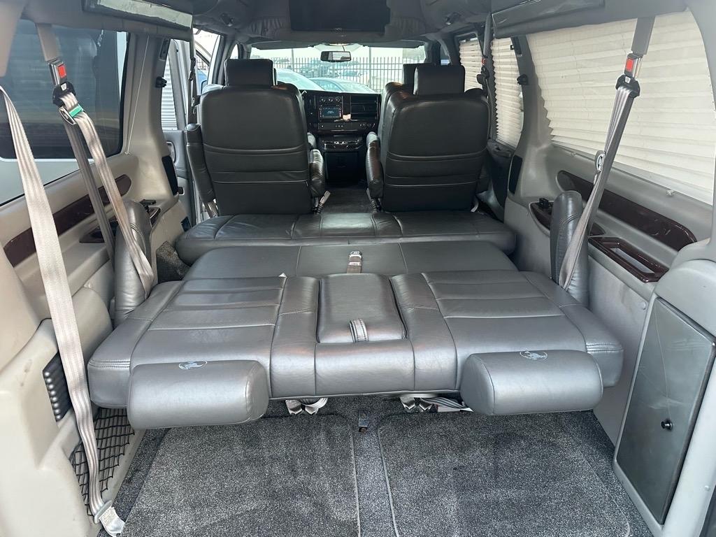 Chevrolet Express G1500 3LT RV 2011